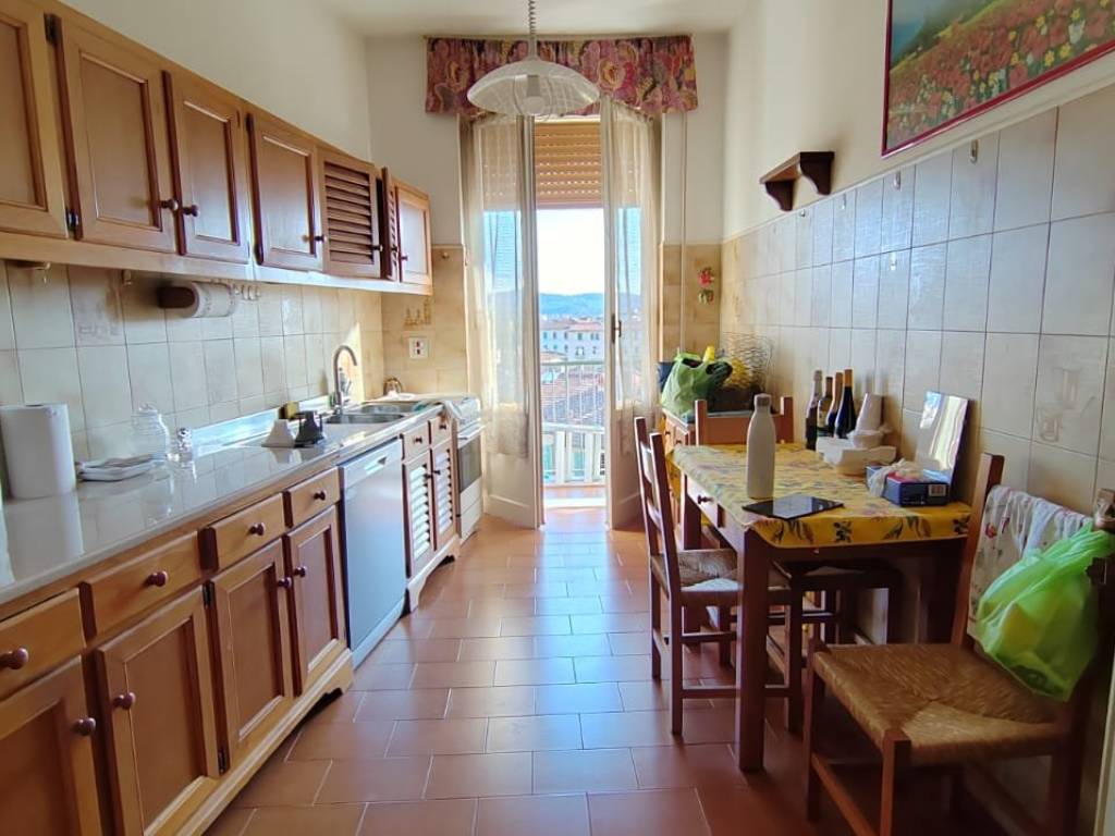 appartamento in vendita a Firenze in zona Campo di Marte