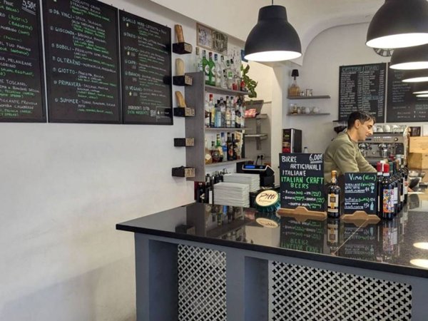 negozio in vendita a Firenze in zona Centro San Frediano