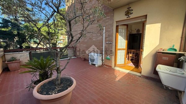 appartamento in vendita a Firenze in zona Isolotto