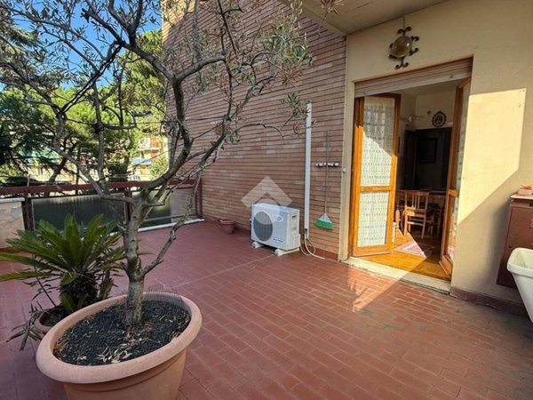 appartamento in vendita a Firenze in zona Isolotto