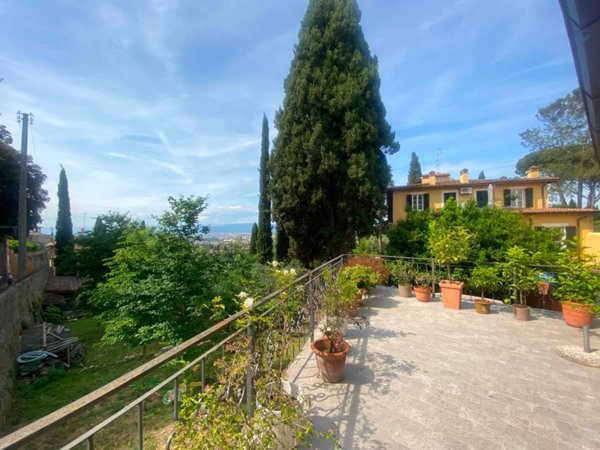 casa indipendente in vendita a Firenze in zona Porta Romana