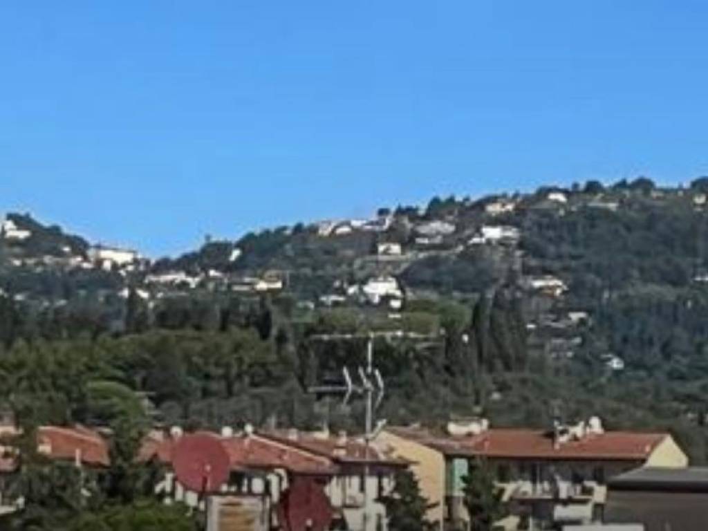 appartamento in vendita a Firenze in zona Campo di Marte