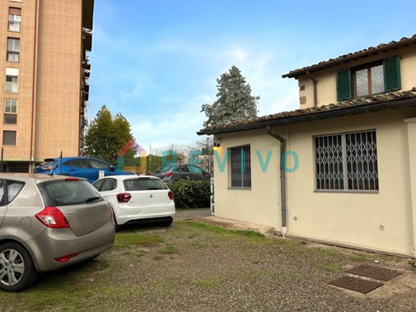 casa indipendente in vendita a Firenze in zona Isolotto