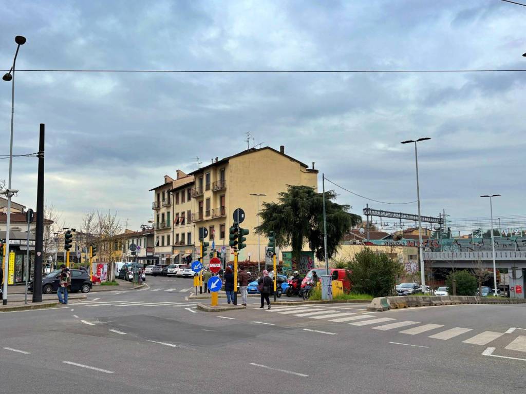 negozio in vendita a Firenze in zona Firenze Nova