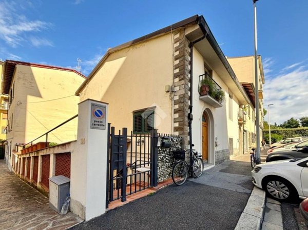 appartamento in vendita a Firenze in zona Coverciano