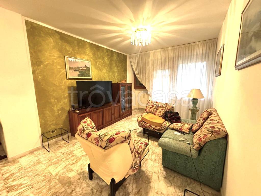 appartamento in vendita a Firenze in zona Isolotto