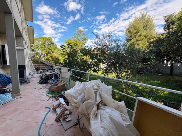 casa indipendente in vendita a Firenze