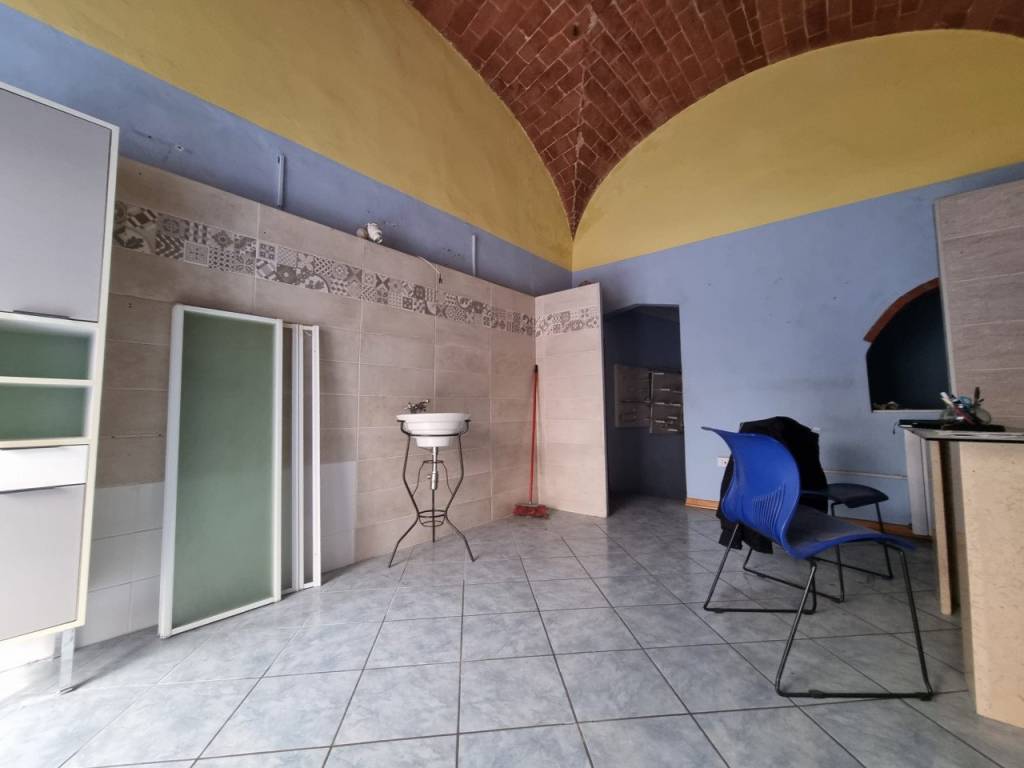 negozio in vendita a Firenze in zona Campo di Marte