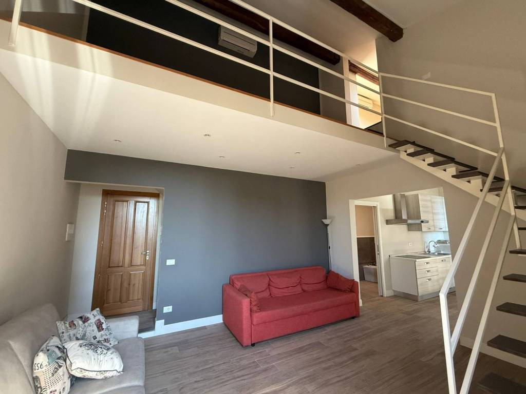 appartamento in vendita a Firenze in zona Campo di Marte