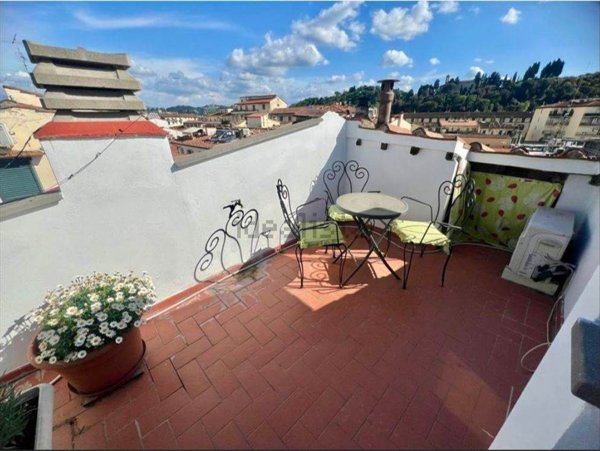 appartamento in vendita a Firenze in zona Pignone