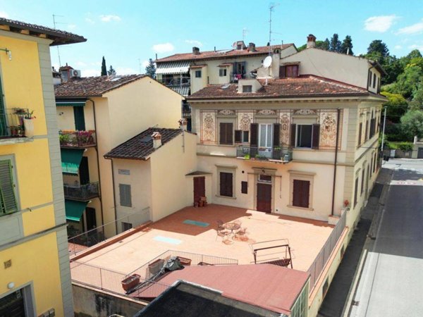 appartamento in vendita a Firenze in zona Bellosguardo
