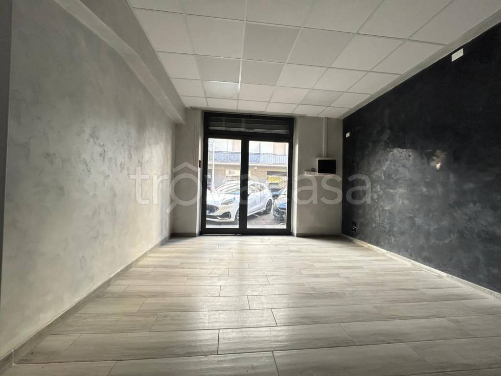 negozio in vendita a Firenze in zona Novoli