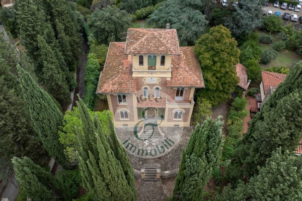 casa indipendente in vendita a Firenze