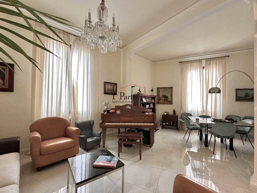 casa indipendente in vendita a Firenze in zona Campo di Marte