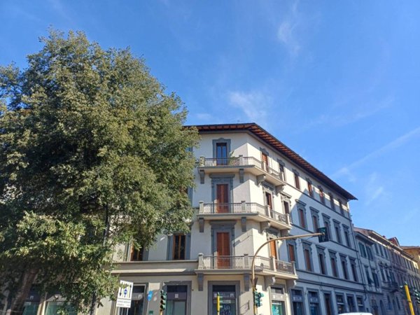 appartamento in vendita a Firenze in zona Campo di Marte