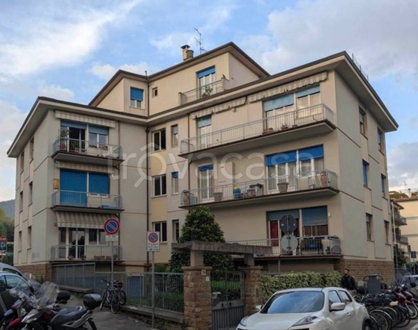 appartamento in vendita a Firenze in zona Campo di Marte