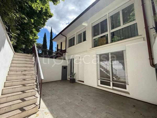 appartamento in vendita a Firenze in zona Campo di Marte