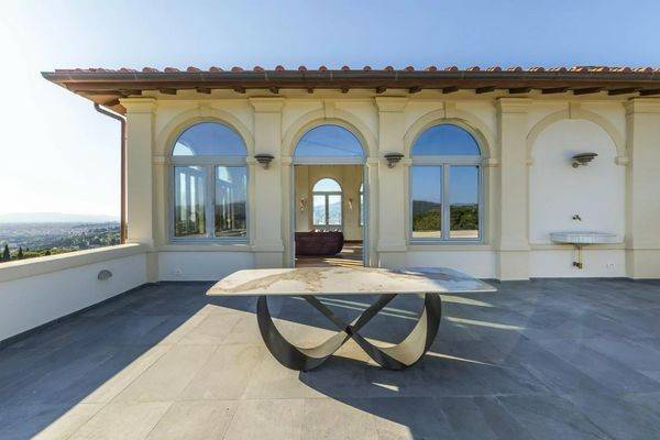 appartamento in vendita a Firenze in zona Settignano