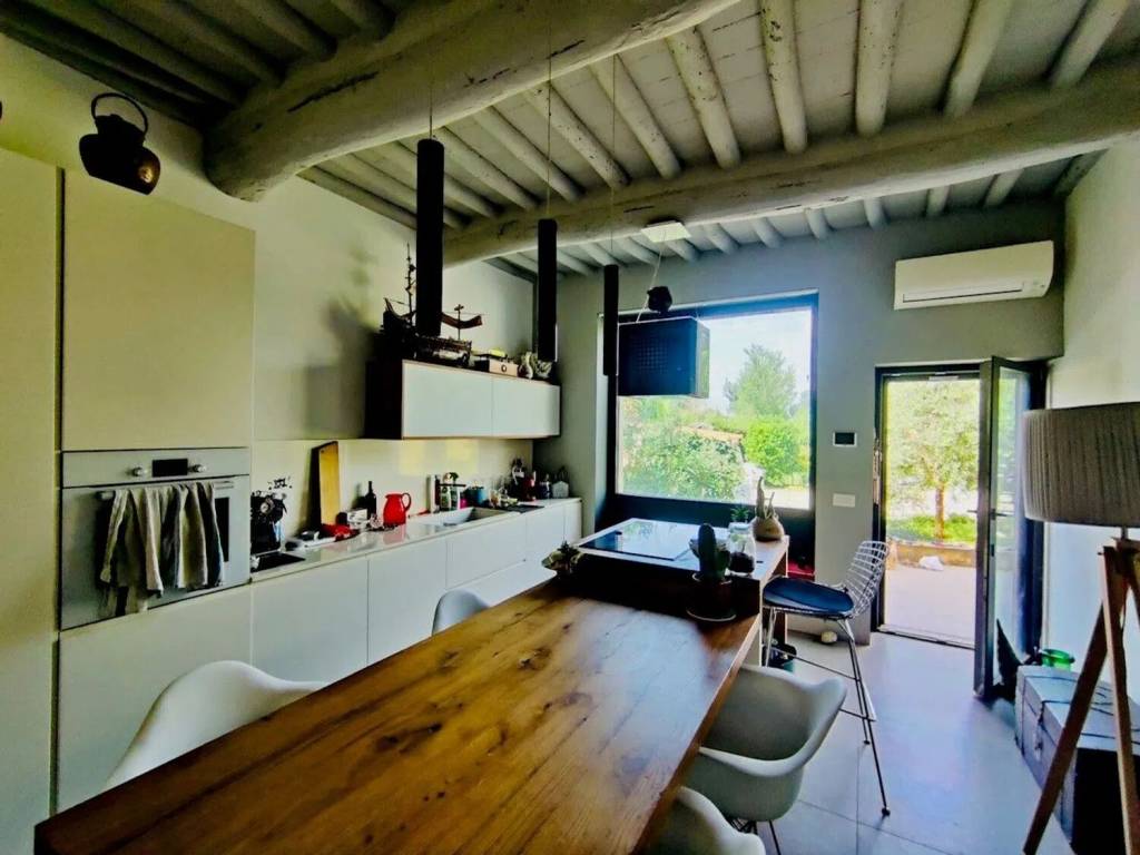 casa indipendente in vendita a Firenze in zona Ugnano