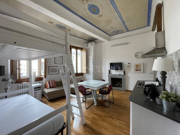appartamento in vendita a Firenze in zona Centro Santa Maria Novella