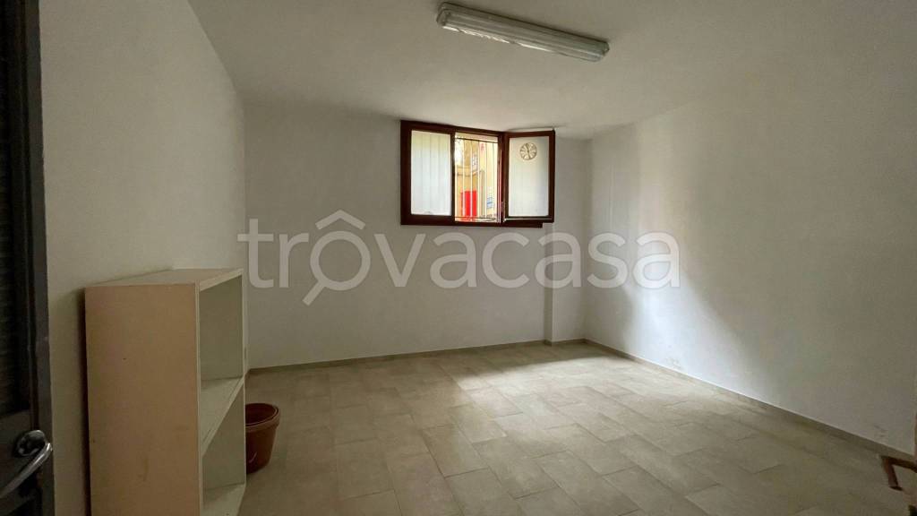 locale commerciale in vendita a Firenze