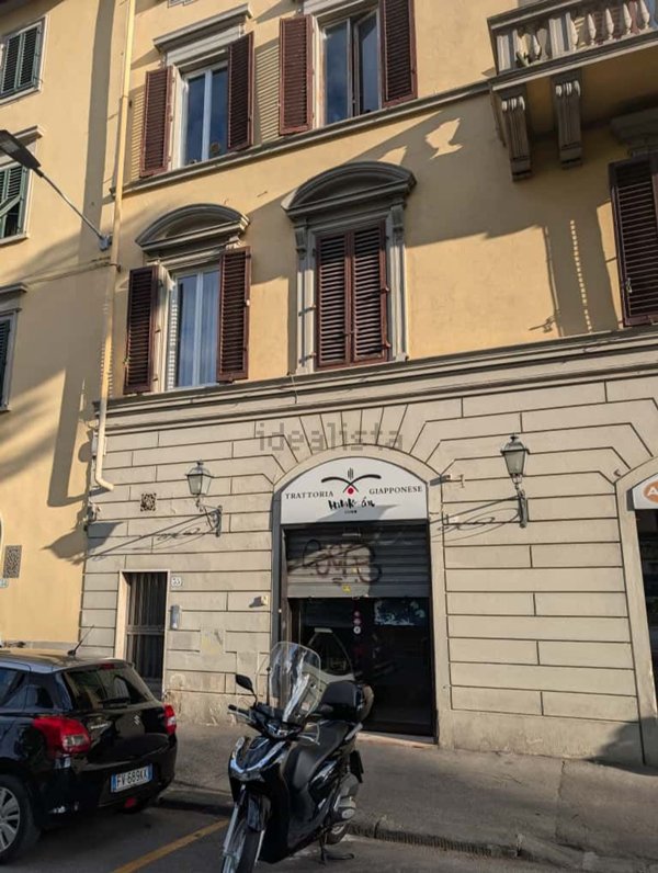 trivano in vendita a Firenze in zona Centro Santa Croce