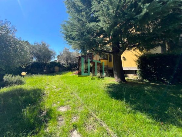 appartamento in vendita a Firenze in zona Settignano