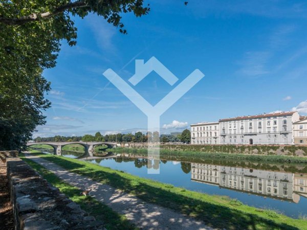intera palazzina in vendita a Firenze in zona Centro San Frediano