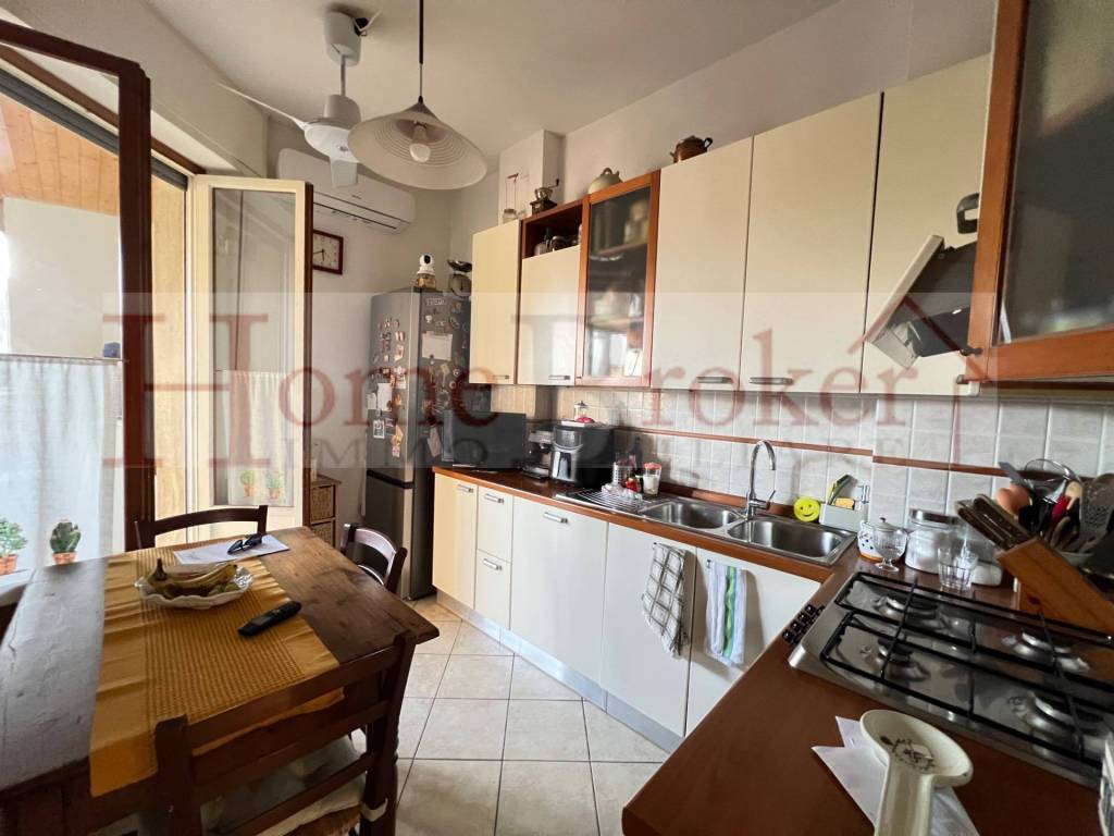 appartamento in vendita a Firenze in zona Settignano