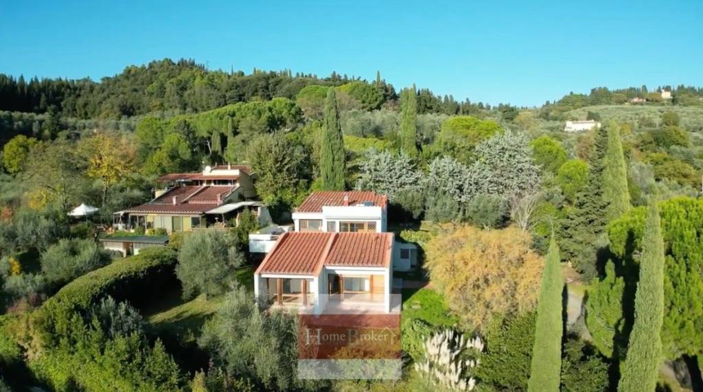 casa indipendente in vendita a Firenze in zona Settignano
