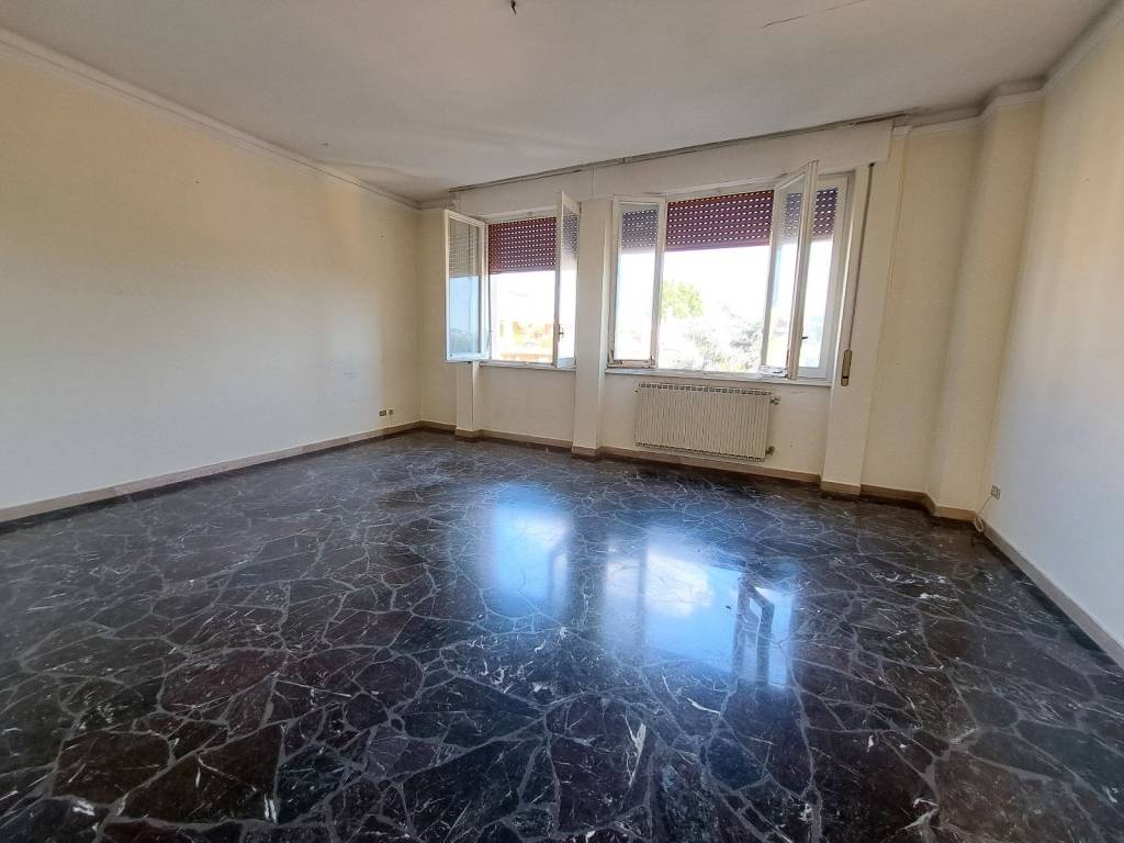 appartamento in vendita a Firenze in zona Campo di Marte