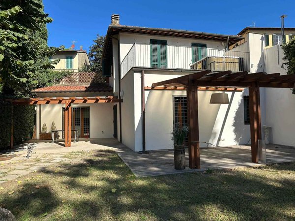 appartamento in vendita a Firenze in zona Campo di Marte