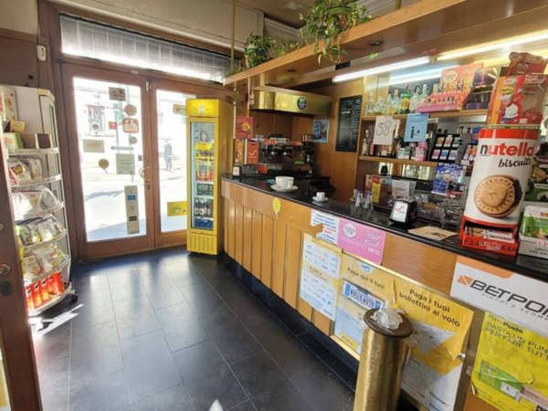 negozio in vendita a Firenze in zona Statuto