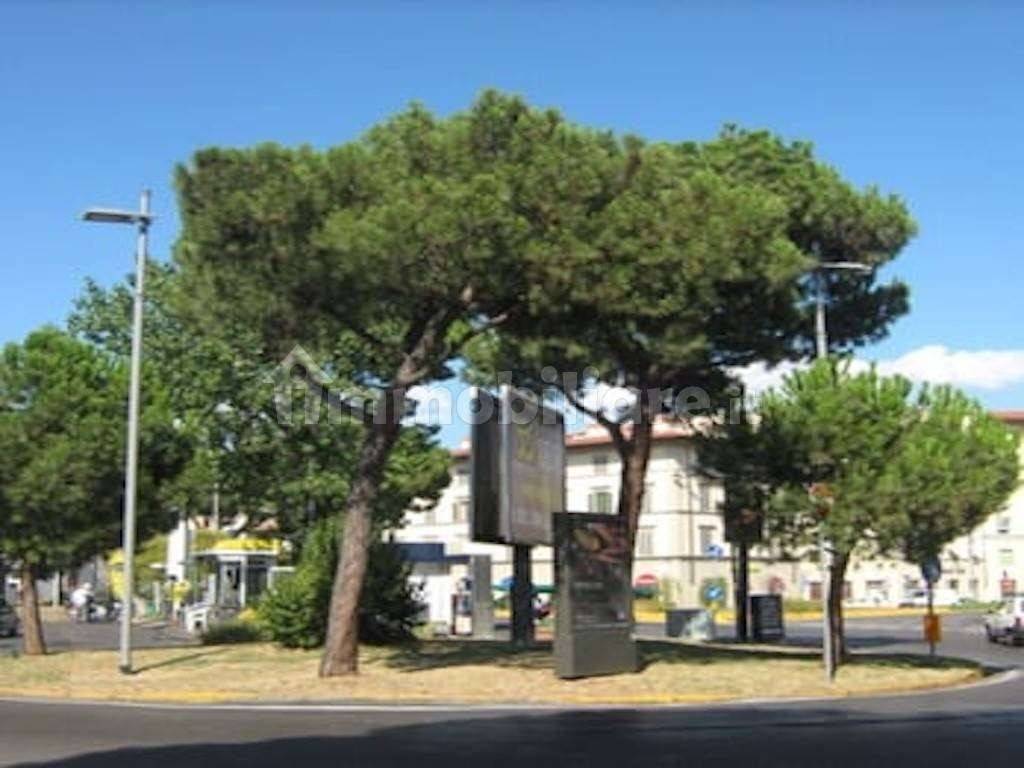 negozio in vendita a Firenze in zona Bellariva