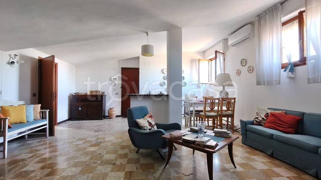 appartamento in vendita a Firenze in zona Coverciano