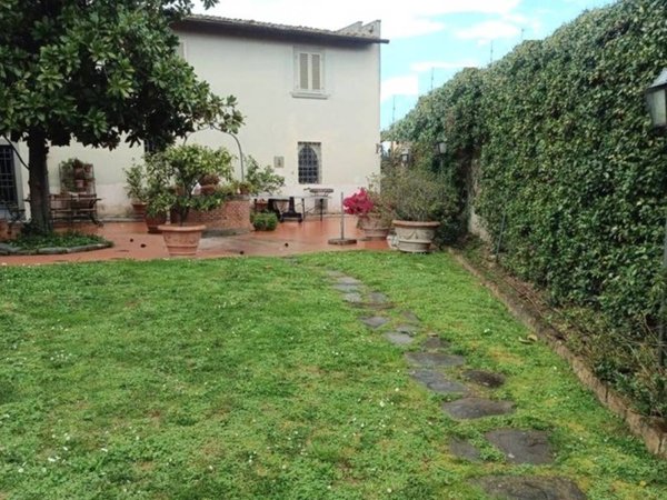 casa indipendente in vendita a Firenze in zona Porta Romana