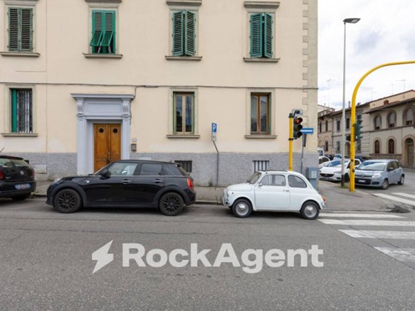 appartamento in vendita a Firenze in zona Statuto