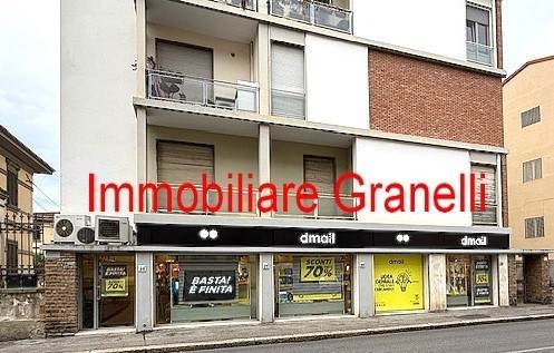 negozio in vendita a Firenze in zona Bellariva