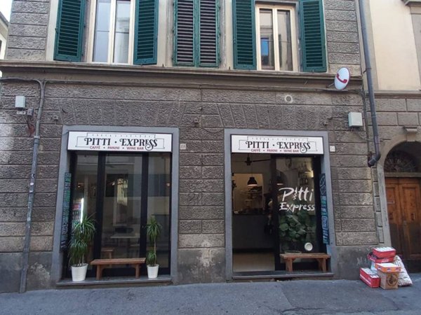 negozio in vendita a Firenze in zona Centro San Frediano
