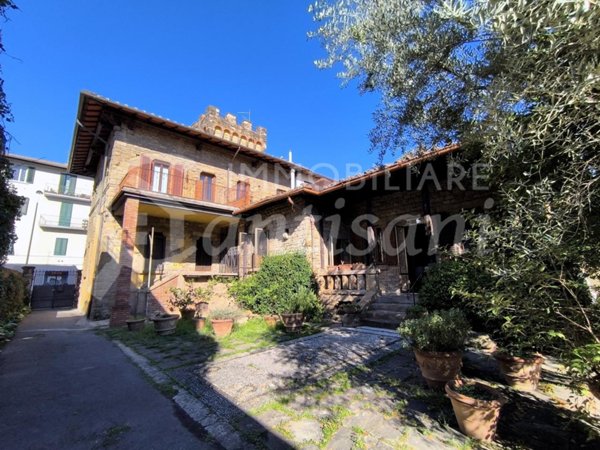 casa indipendente in vendita a Firenze in zona Careggi