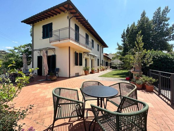casa indipendente in vendita a Firenze