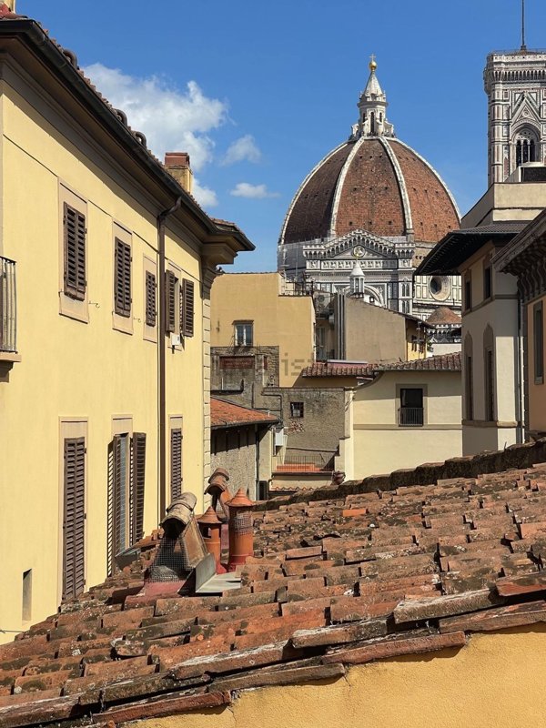 appartamento in vendita a Firenze in zona Centro Santa Maria Novella