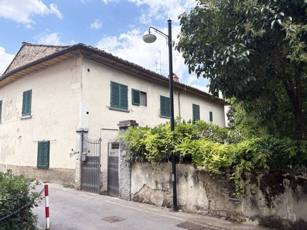 casa indipendente in vendita a Firenze in zona Settignano