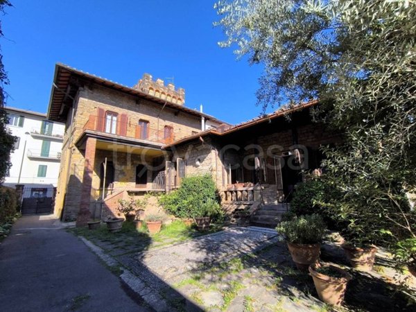 casa indipendente in vendita a Firenze in zona Careggi