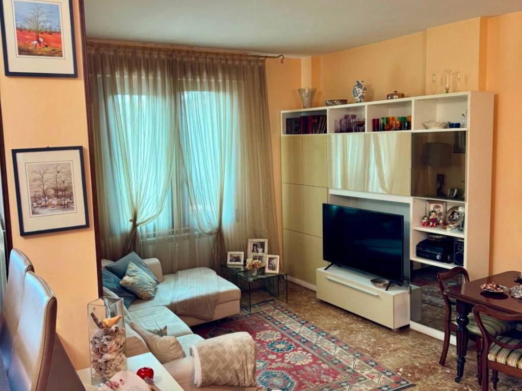 appartamento in vendita a Firenze in zona Bellosguardo