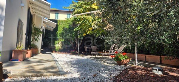 casa indipendente in vendita a Firenze in zona Campo di Marte