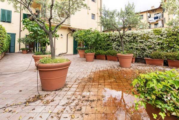 appartamento in vendita a Firenze in zona Campo di Marte