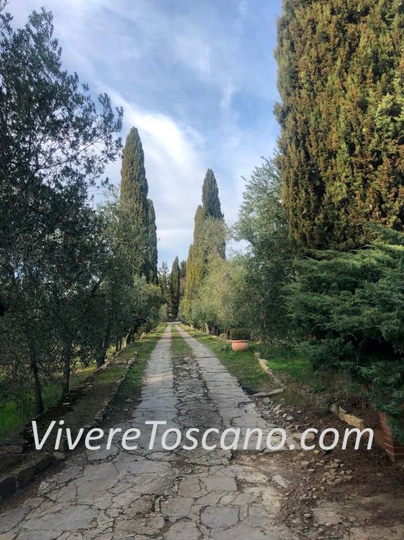 casa indipendente in vendita a Firenze in zona Settignano