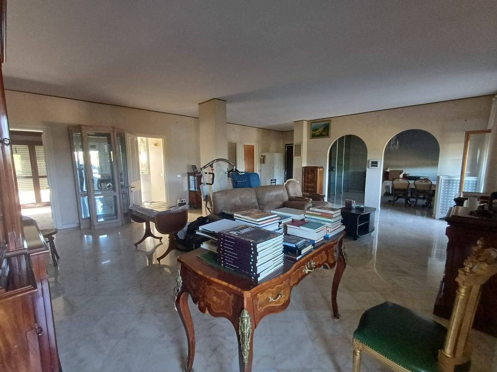 appartamento in vendita a Firenze in zona Isolotto