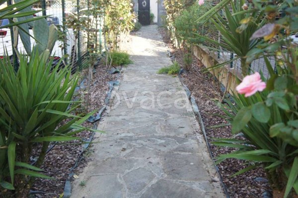 casa indipendente in vendita a Firenze in zona Isolotto